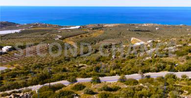 Second-Chance Πωλείται οικόπεδο άρτιο και οικοδομήσιμο εκτός οικισμού πολύ κοντά στην θάλασσα επιφάνειας 942,07τ.μ στην περιοχή Κερατόκαμπου – Δ. Βιάννου – Ν. Ηρακλείου – Κρήτη - Χώρα Ελλάδα. Τιμή πώλησης 80.000,00 ευρώ διαπραγματεύσιμη.